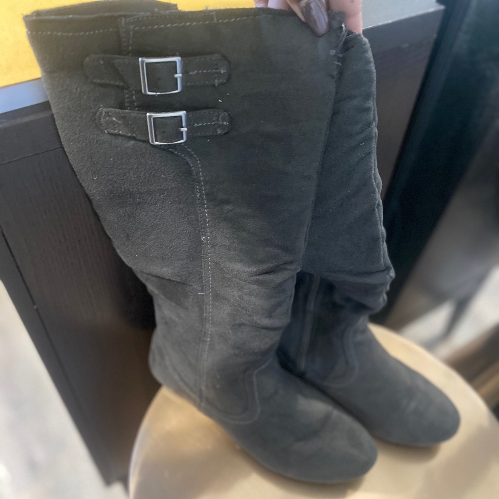 Gray velvet boots